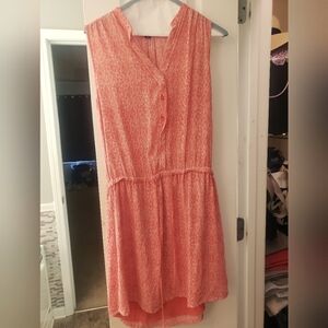 Red sleeveless dress